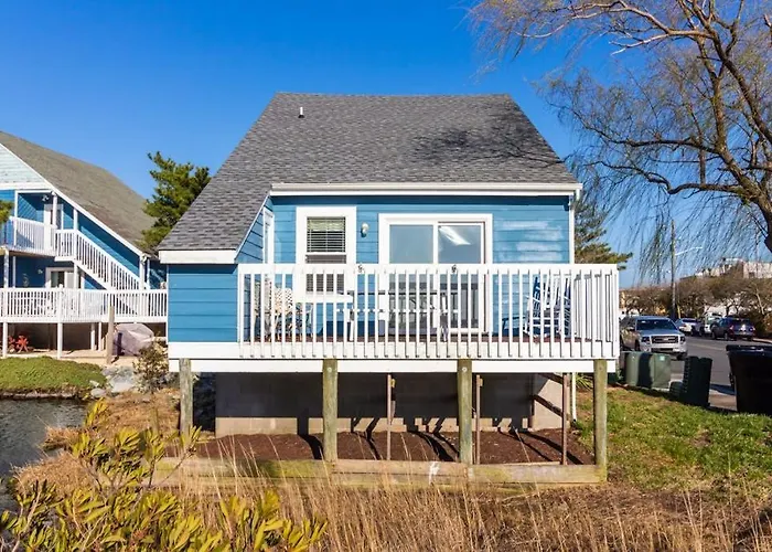 La Vista Bay-114 - 75th St -a