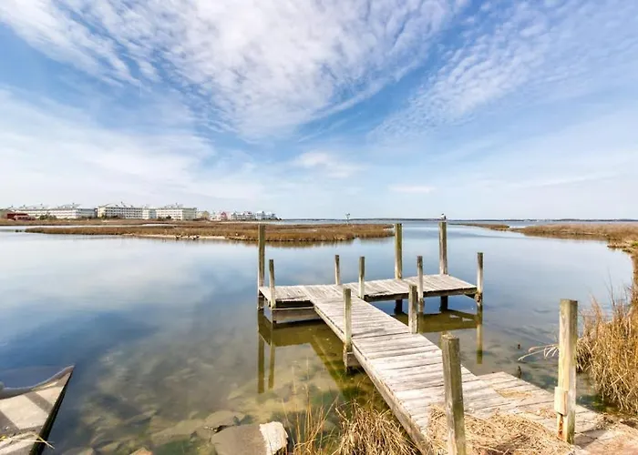 La Vista Bay-114 - 75th St -a