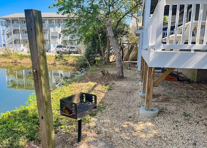 La Vista Bay-114 - 75th St -a *